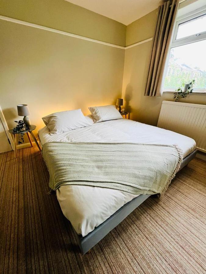 ווינצ'סטר Family Home In Hampshire - Sleeps Up To 9 People With 3 Parking Spaces מראה חיצוני תמונה