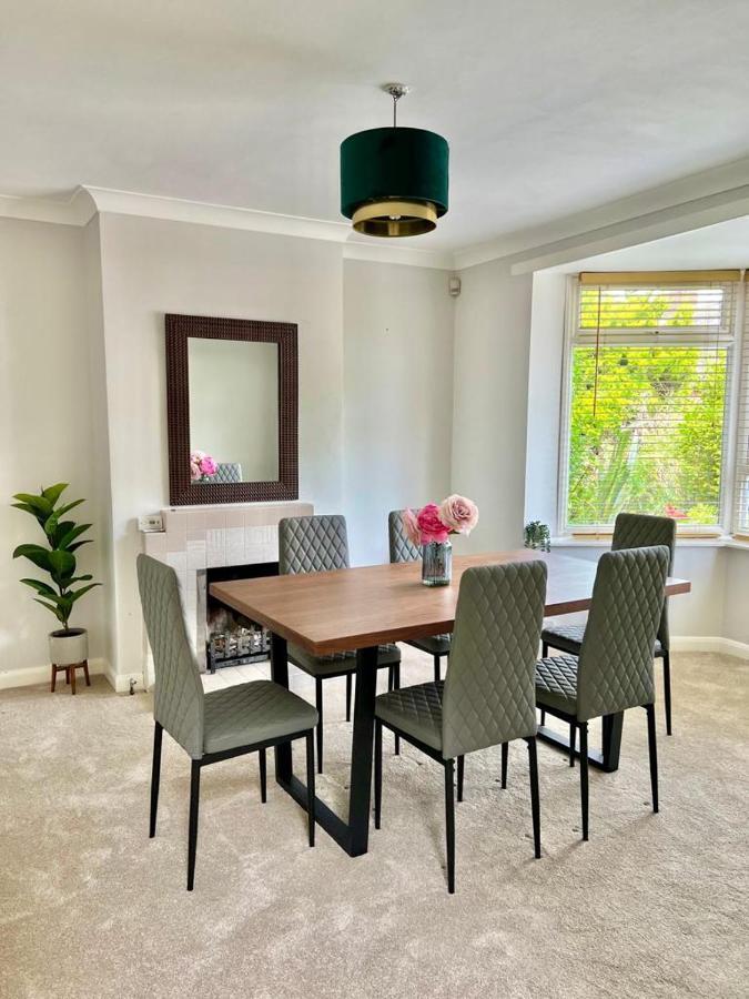 ווינצ'סטר Family Home In Hampshire - Sleeps Up To 9 People With 3 Parking Spaces מראה חיצוני תמונה